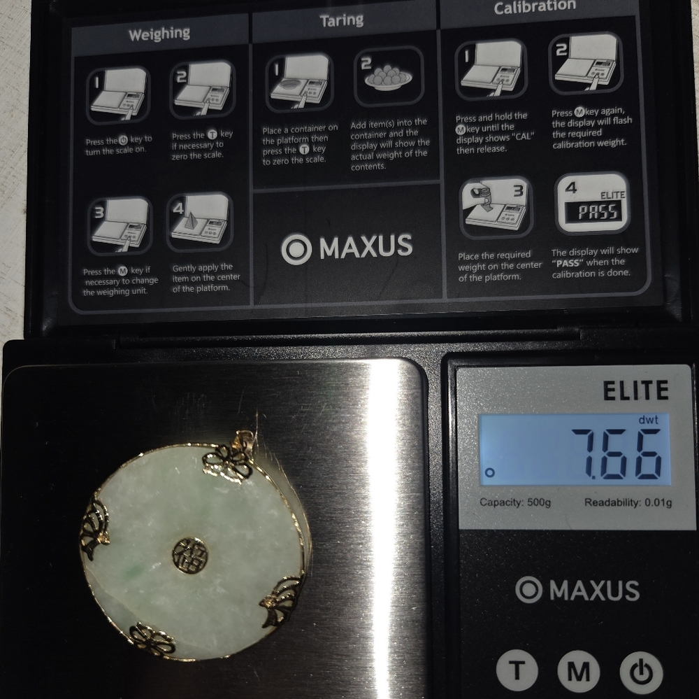 Elegant Jade Pendant with 14kGold Accents - Picture 7 of 14